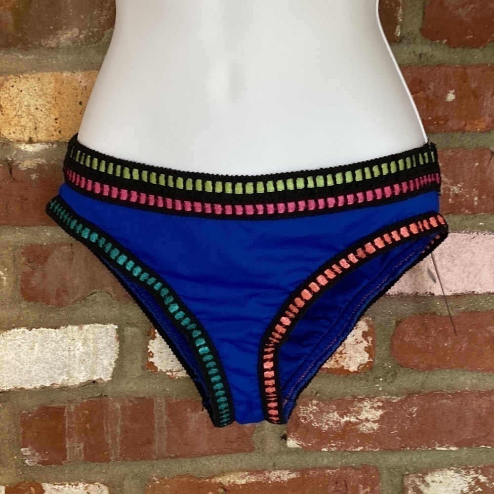 La Blanca Threading Along Triangle Blue Tankini Set size 4 - Picture 8 of 14